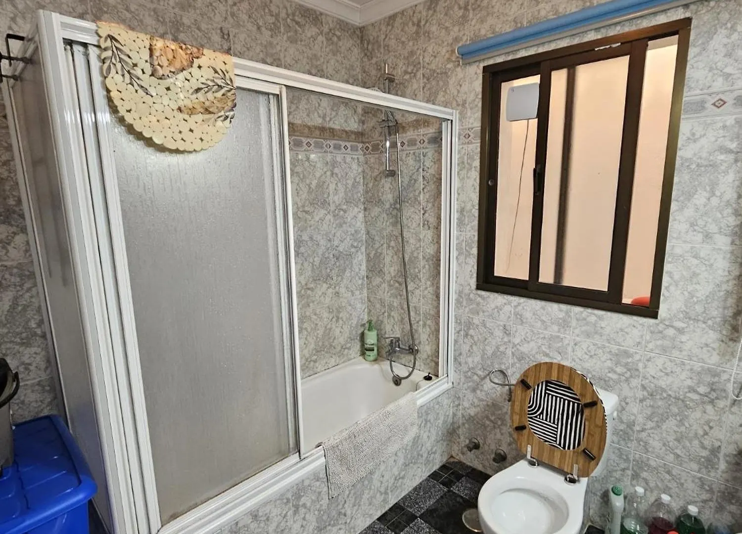 Very Large Family Room With Terrace La Linea de la Concepcion Homestay